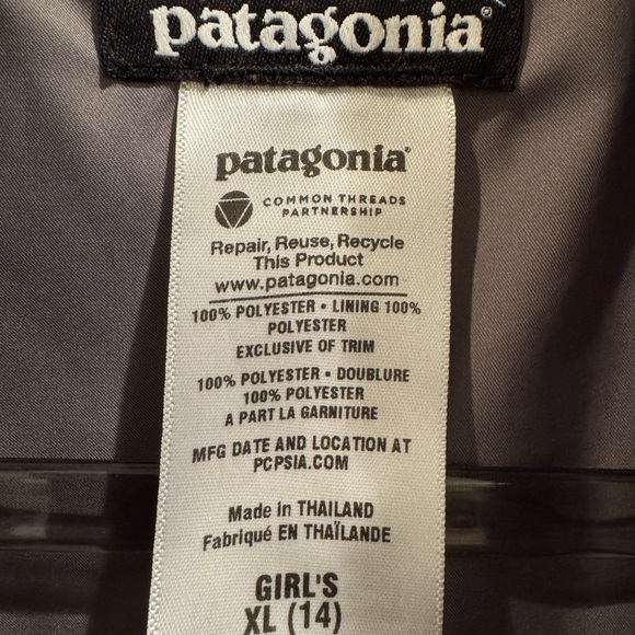 ~Soft, Textured Patagonia 2 Button Coat~ 
*Girls XL (14)* fits Women’s PETITE XS - Picture 6 of 10